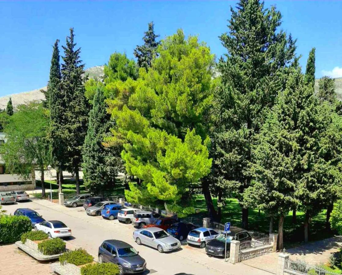 Apartman Park Trebinje Exteriör bild
